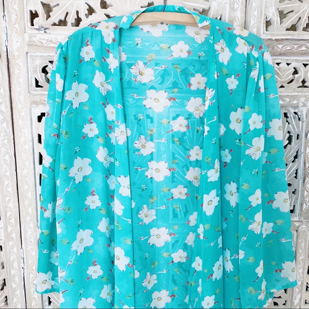 Cherry Blossom Floral Kimono - Picture 6 of 6